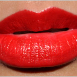 Rouge baiser ! Chanel Rouge Coco N°19 Gabrielle